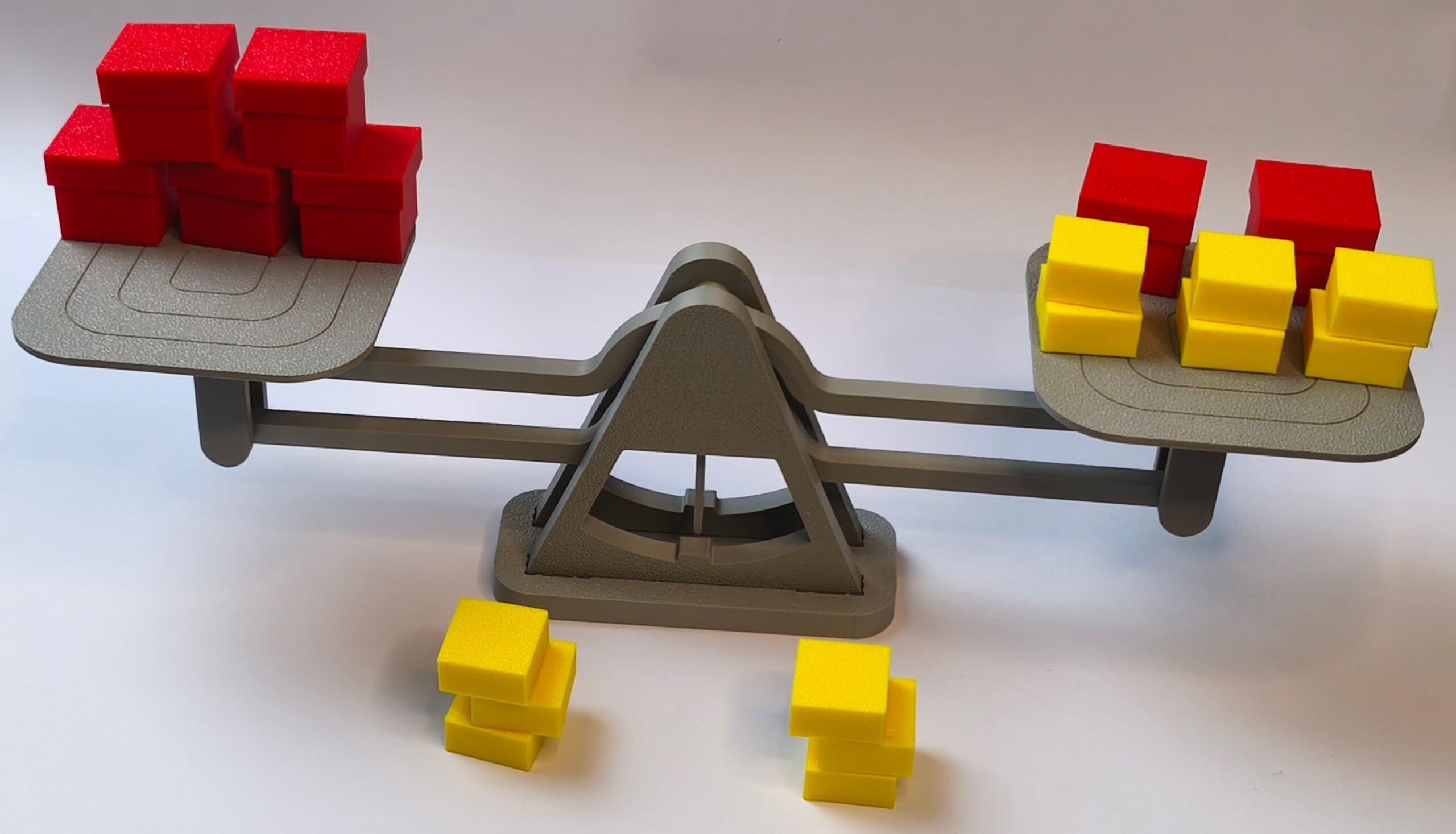 Bild einer Gleichungs-Waage im Gleichgewicht